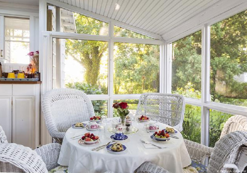 Breakfast Porch | Captain David Kelley House in Cape Cod Massachusetts