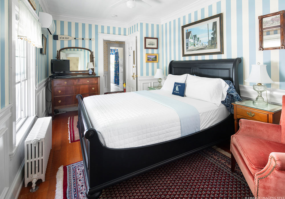 The Alexander Two Bedroom Suite | Captain David Kelley House Bed & Breakfast, Cape Cod